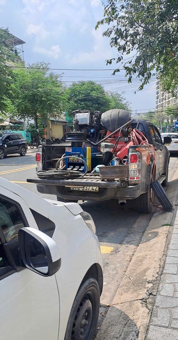 Sửa xe ô tô khẩn cấp TPHCM 