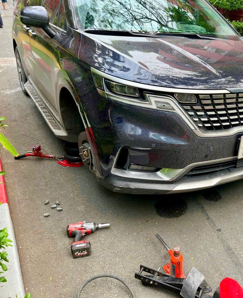 Cứu hộ sửa ô tô tận chỗ Sài Gòn